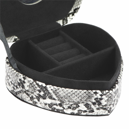 kuferek na biżuterię