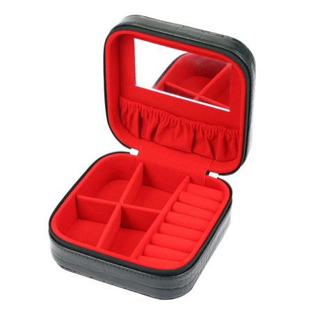 kuferek na biżuterię