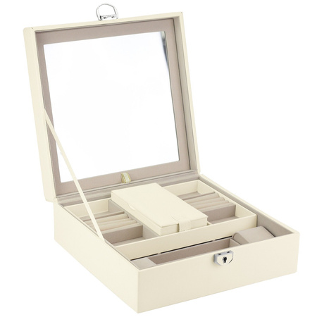 kuferek na biżuterię