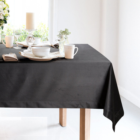 OBRUS MELINDA 140 X 220 CM CZARNY