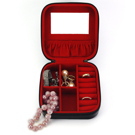 kuferek na biżuterię