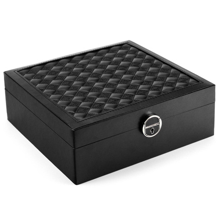 kuferek na biżuterię