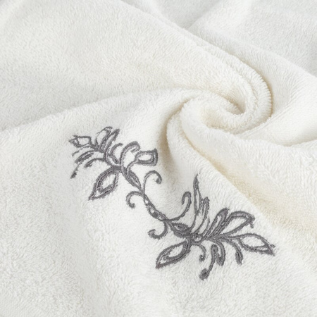 KOMPLET RĘCZNIKÓW 3 56 X 36 X 7 CM KREMOWY