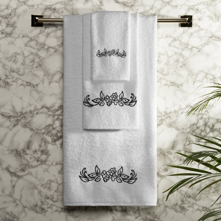 KOMPLET RĘCZNIKÓW 3 56 X 36 X 7 CM BIAŁY