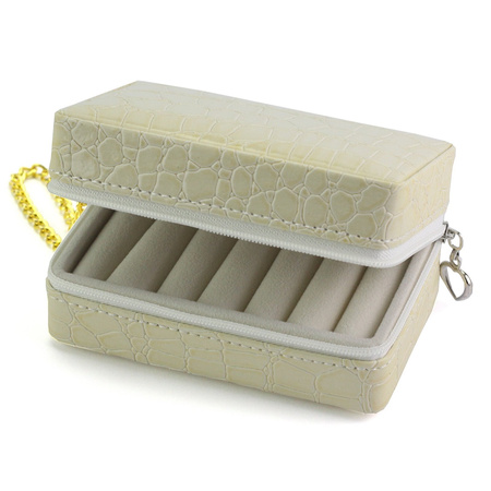 kuferek na biżuterię