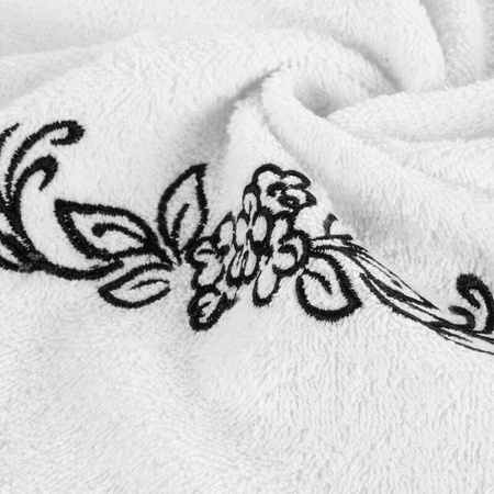 KOMPLET RĘCZNIKÓW 3 56 X 36 X 7 CM BIAŁY